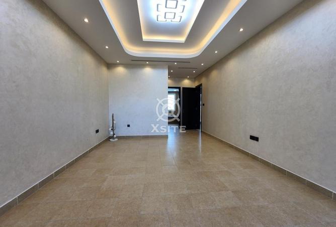 16108210 - Property Image 3