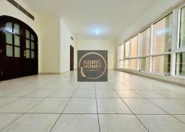 شقة - 3 غرف نوم - 4 حمامات للكراء في برج السلام - منطقة النادي السياحي - أبوظبي