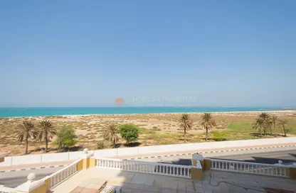 Apartment - 2 Bedrooms - 3 Bathrooms for rent in Royal breeze 3 - Royal Breeze - Al Hamra Village - Ras Al Khaimah