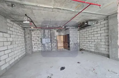 Office Space - Studio - 1 Bathroom for rent in Binghatti Azure - Jumeirah Village Circle - Dubai