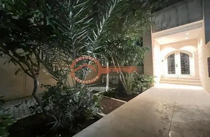 Villa - 5 Bedrooms - 7 Bathrooms for rent in Al Saada Street - Al Mushrif - Abu Dhabi