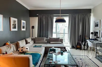Living Room image for: Apartment - 1 Bedroom - 1 Bathroom for sale in Saba Tower 2 - Saba Towers - Jumeirah Lake Towers - Dubai, Image 1