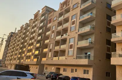 Apartment - 1 Bedroom - 2 Bathrooms for sale in Al Amira Village - Al Yasmeen - Ajman
