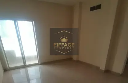 شقة - 2 غرف نوم - 2 حمامات للايجار في مساكن كورنيش عجمان - طريق كورنيش عجمان - عجمان