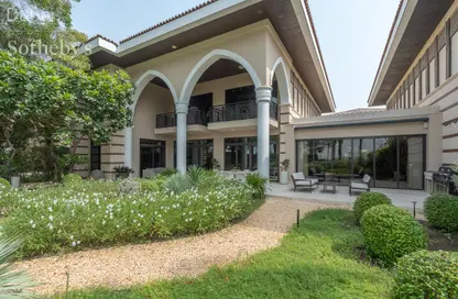 Villa - 5 Bedrooms - 7 Bathrooms for sale in Jumeirah Zabeel Saray - The Crescent - Palm Jumeirah - Dubai