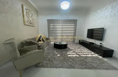 صورة لـ غرفة المعيشة شقة - غرفة نوم - 2 حمامات للايجار في جي 24 - قرية الجميرا سركل - دبي ، صورة رقم 1