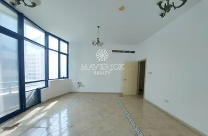 Empty Room image for: Apartment - 2 Bedrooms - 2 Bathrooms for rent in Sharjah 555 Tower - Al Khan Corniche - Al Khan - Sharjah, Image 1