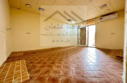 شقة - 1 حمام للايجار في معسكر آل نهيان - أبوظبي