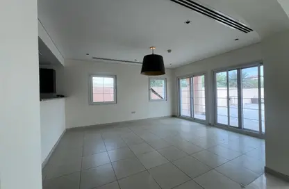 Villa - 2 Bedrooms - 3 Bathrooms for rent in District 16 - Jumeirah Village Circle - Dubai