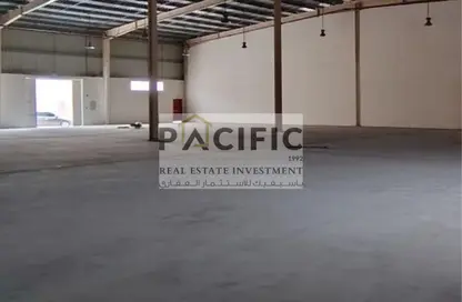 مستودع - استوديو - 1 حمام للايجار في راس الخور - دبي
