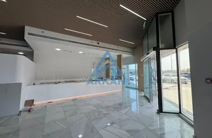 Shop - Studio - 4 Bathrooms for rent in Al Qusais Industrial Area 2 - Al Qusais Industrial Area - Al Qusais - Dubai