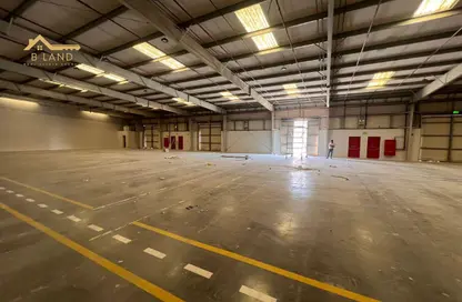 Warehouse - Studio - 1 Bathroom for rent in Al Sajaa Industrial - Al Sajaa - Sharjah