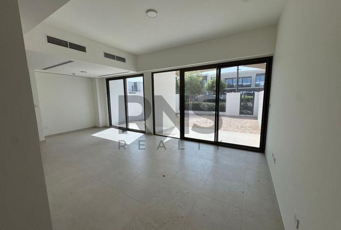 15402125 - Property Image 2