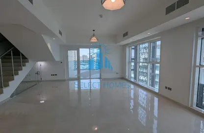 شقة - 5 غرف نوم - 6 حمامات للايجار في برج السيف - شاطئ الراحة - أبوظبي