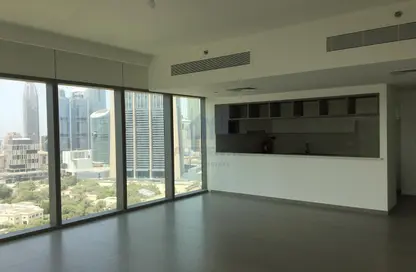 Empty Room image for: Apartment - 3 Bedrooms - 4 Bathrooms for sale in Downtown Views II Tower 1 - Downtown Views II - Downtown Dubai - Dubai, Image 1