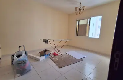 Apartment - 1 Bedroom - 1 Bathroom for rent in Al Butina 9 Building - Al Butina - Sharjah