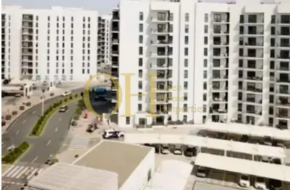 Apartment - 2 Bedrooms - 2 Bathrooms for sale in Waters Edge - Yas Island - Abu Dhabi