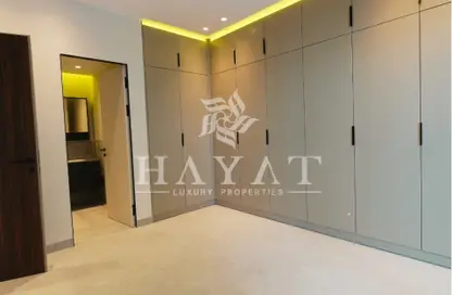 Apartment - 1 Bedroom - 2 Bathrooms for rent in Oasis 1 - Jumeirah Garden City - Al Satwa - Dubai