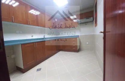 Apartment - 3 Bedrooms - 3 Bathrooms for rent in Al Mushrif - Abu Dhabi