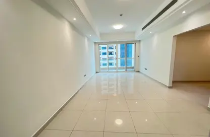 Apartment - 2 Bedrooms - 3 Bathrooms for rent in Al Khan Corniche - Al Khan - Sharjah