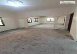 صورةغرفة فارغة لـ: فيلا - 4 غرف نوم - 6 حمامات للكراء في الزهراء - أبوظبي, صورة 1