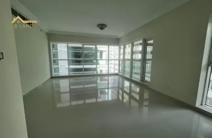 شقة - 2 غرف نوم - 3 حمامات للايجار في مبنى القاسمية 10 - المحطة - القاسمية - الشارقة