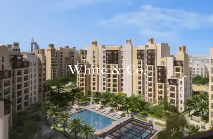 Apartment - 4 Bedrooms - 5 Bathrooms for sale in Lamaa - Madinat Jumeirah Living - Umm Suqeim - Dubai