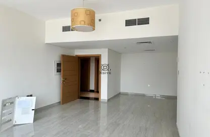 صورة لـ غرفة فارغة شقة - 2 غرف نوم - 2 حمامات للايجار في سينترال تاوزر A - ارجان - دبي ، صورة رقم 1