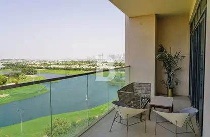 Apartment - 3 Bedrooms - 5 Bathrooms for rent in Vida Residence 3 - Vida Residence - The Hills - Dubai