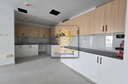 Apartment - 1 Bedroom - 2 Bathrooms for rent in Al Amir Abdullah Building - Al Warsan 4 - Al Warsan - Dubai