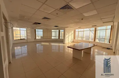 Office Space - Studio - 1 Bathroom for rent in Al Awadhi Tower - Sheikh Hamad Bin Abdullah St. - Fujairah