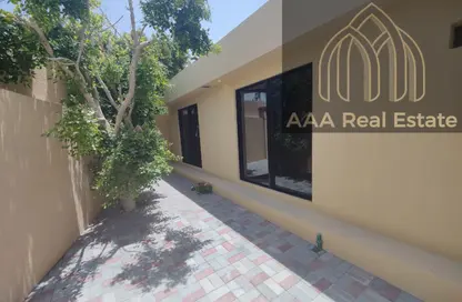 Villa - 2 Bedrooms - 2 Bathrooms for rent in Al Barsha South 2 - Al Barsha South - Al Barsha - Dubai