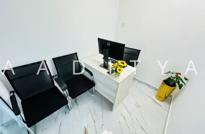 Office Space - Studio - 1 Bathroom for rent in Khalid Bin Al Waleed Road - Bur Dubai - Dubai
