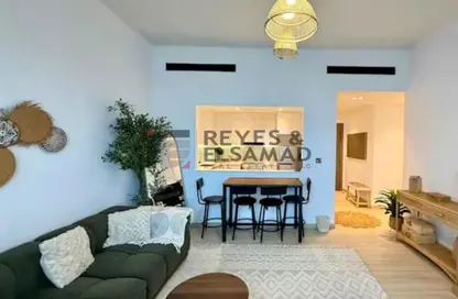 شقة - 2 غرف نوم - 3 حمامات للايجار في مرتفعات بن غاطي - الضاحية 10 - قرية الجميرا سركل - دبي