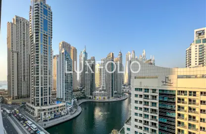 Apartment - 2 Bedrooms - 2 Bathrooms for sale in Orra Harbour Residences and Hotel Apartments - Dubai Marina - Dubai