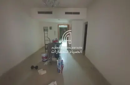 شقة - غرفة نوم - 1 حمام للايجار في شارع التعاون الجديد - التعاون - الشارقة