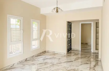 تاون هاوس - 3 غرف نوم - 3 حمامات للايجار في الينابيع 15 - الينابيع - دبي
