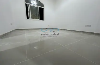 Apartment - Studio - 1 Bathroom for rent in Mohamed Bin Zayed City - Abu Dhabi