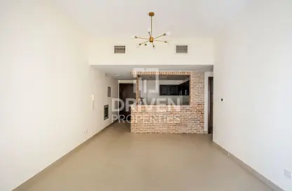 شقة - غرفة نوم - 2 حمامات للايجار في برج دانه - قرية الجميرا سركل - دبي شقة - غرفة نوم - 2 حمامات للايجار في برج دانه - قرية الجميرا سركل - دبي