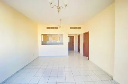 شقة - غرفة نوم - 1 حمام للايجار في Y04 - طراز إنجليزي - المدينة الدولية - دبي