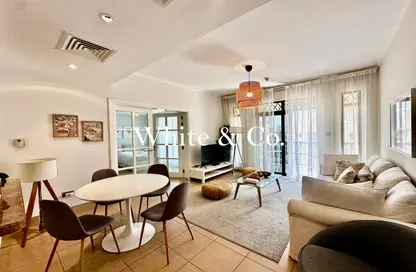 Apartment - 2 Bedrooms - 1 Bathroom for rent in Kamoon 1 - Kamoon - Old Town - Dubai
