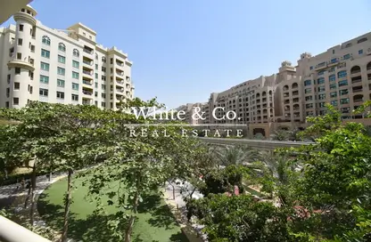Apartment - 2 Bedrooms - 2 Bathrooms for rent in Al Shahla - Shoreline Apartments - Palm Jumeirah - Dubai