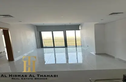 شقة - غرفة نوم - 2 حمامات للايجار في برج بلو ويفز - مجمع دبي ريزيدنس - دبي