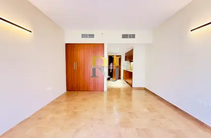 Apartment - Studio - 1 Bathroom for rent in Mankhool Building - Mankhool - Bur Dubai - Dubai
