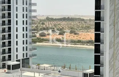 Apartment - 2 Bedrooms - 2 Bathrooms for rent in Waters Edge - Yas Island - Abu Dhabi