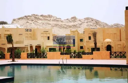 شقة - 3 غرف نوم - 3 حمامات للايجار في قرية العيون - العين