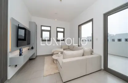 Apartment - 3 Bedrooms - 3 Bathrooms for sale in Zahra Apartments 2B - Zahra Apartments - Town Square - Dubai