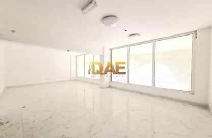 Office Space - Studio - 1 Bathroom for rent in Karama Centre - Karama Park Area - Al Karama - Dubai