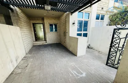 فيلا - 2 غرف نوم - 3 حمامات للايجار في شارع السطوة - السطوة - دبي