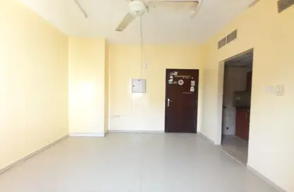 Apartment - Studio - 1 Bathroom for rent in Al Mujarrah - Sharjah